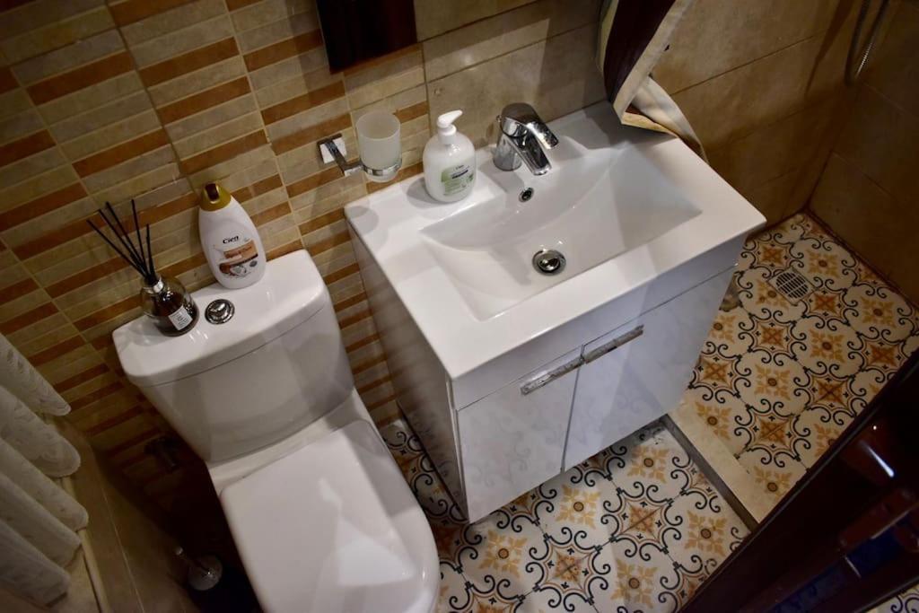 City Centre Pied-A-Terre Near Food Market And Walking Distance To Bus Terminus Valeta Exterior foto